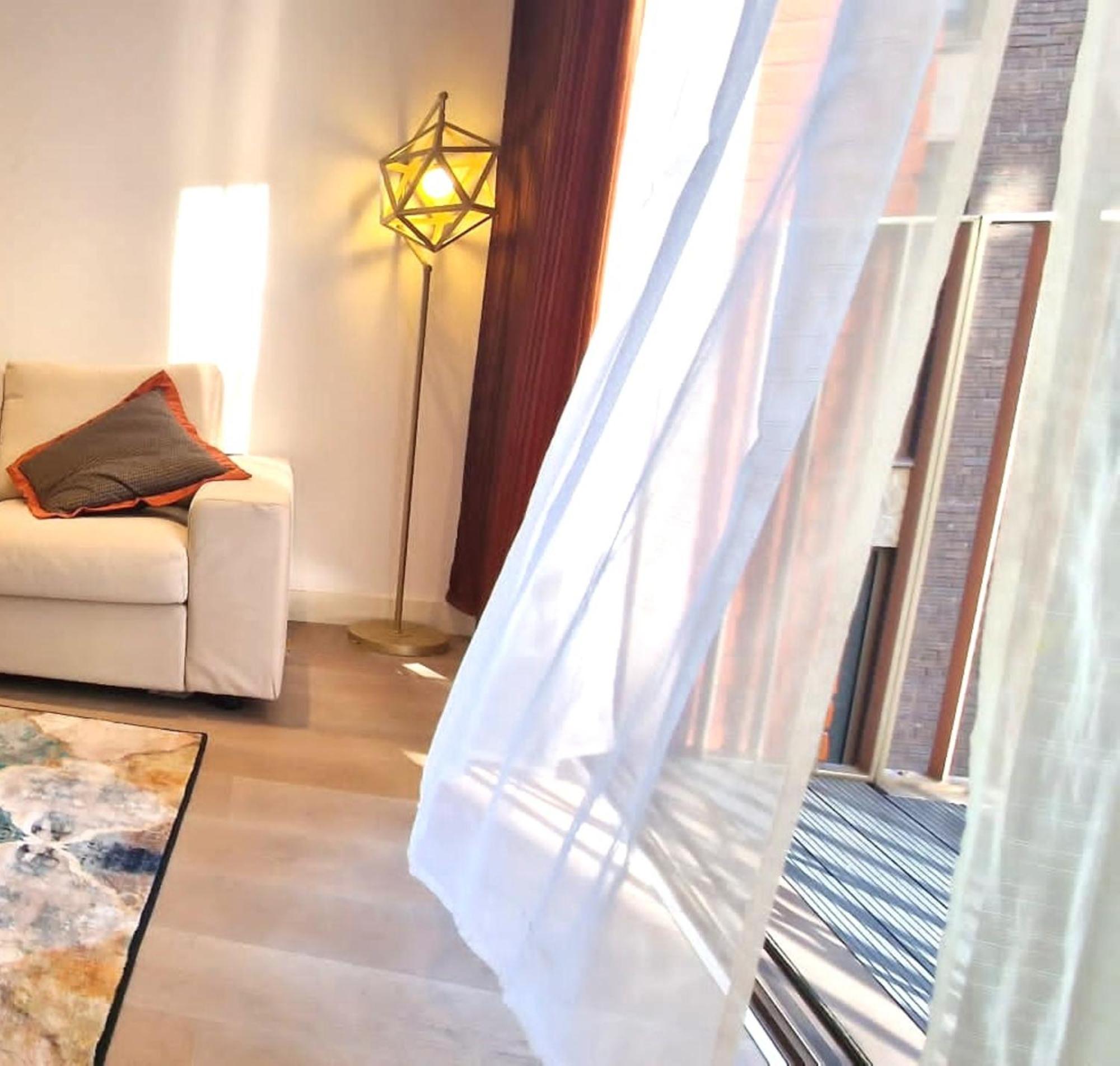 Apartament Central Stay-fabulous Ultra-central Luxury Designer Two Bedroom-pool-gym-full Ac